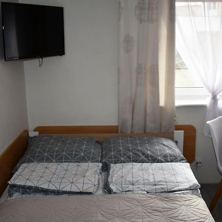 Pokoje Goscinne Muszelka Leba Exterior foto